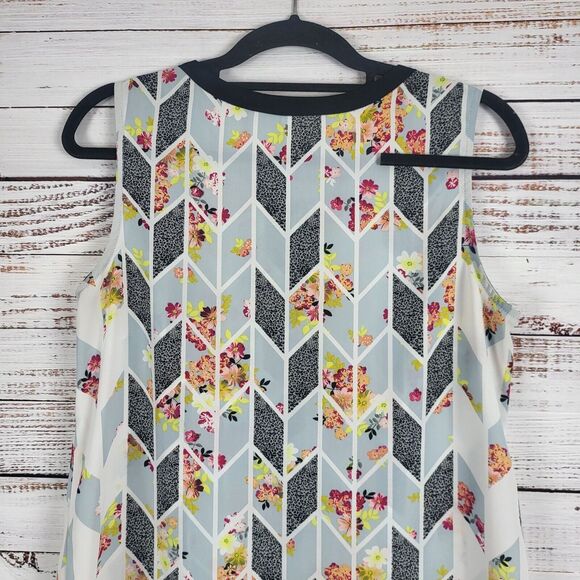 Cabi Tank Blouse S Womens Multicolor Floral Key Hole Front Crew Neck Pullover - Picture 10 of 11